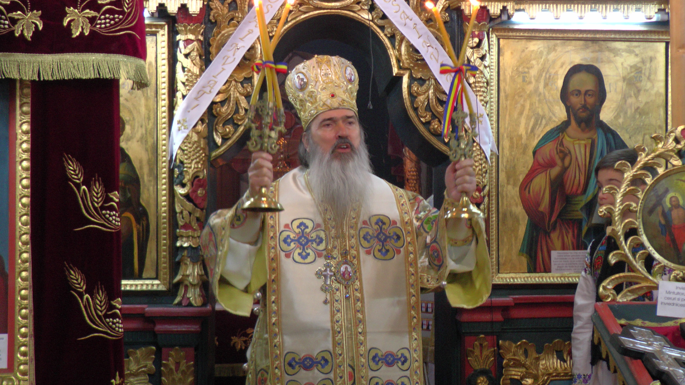 Liturghii arhiereşti în parohiile Gheorghiţeni şi Slătioara