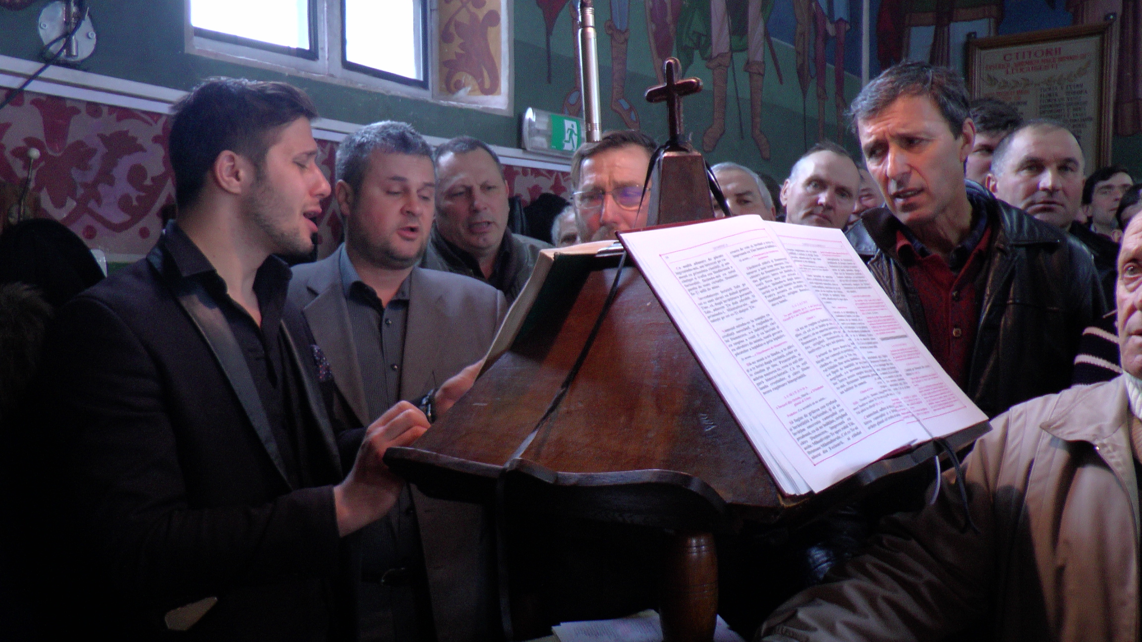 Credincioşii din Leucuşeşti s-au rugat împreună cu arhipăstorul lor