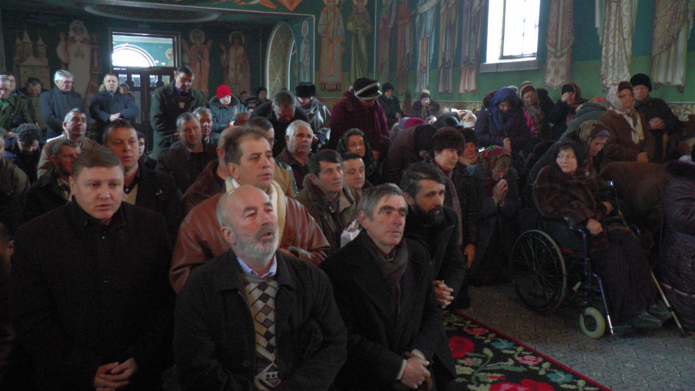 Liturghii arhiereşti în parohiile Gheorghiţeni şi Slătioara