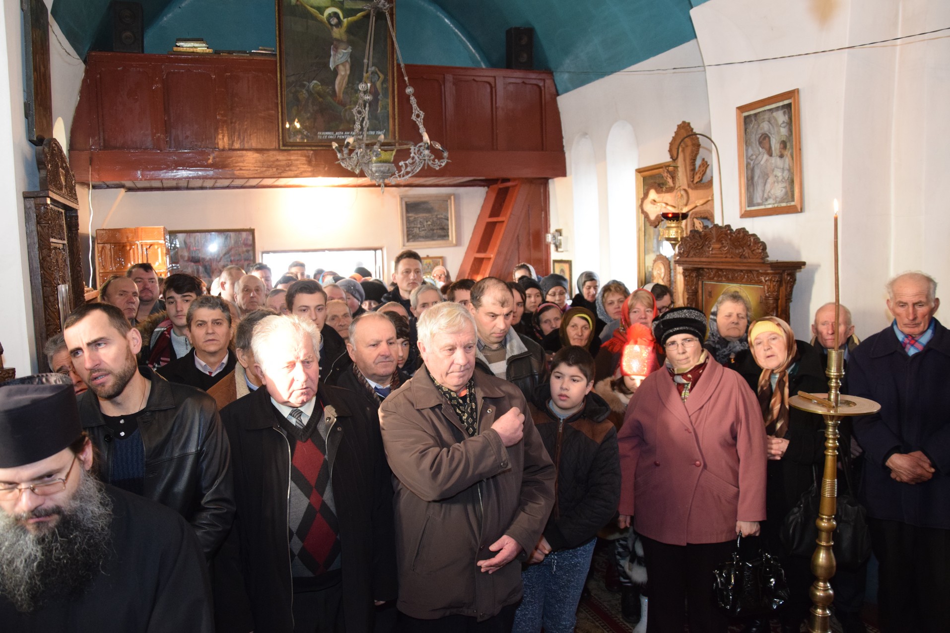 Liturghie arhierească la schitul cu trei viețuitori