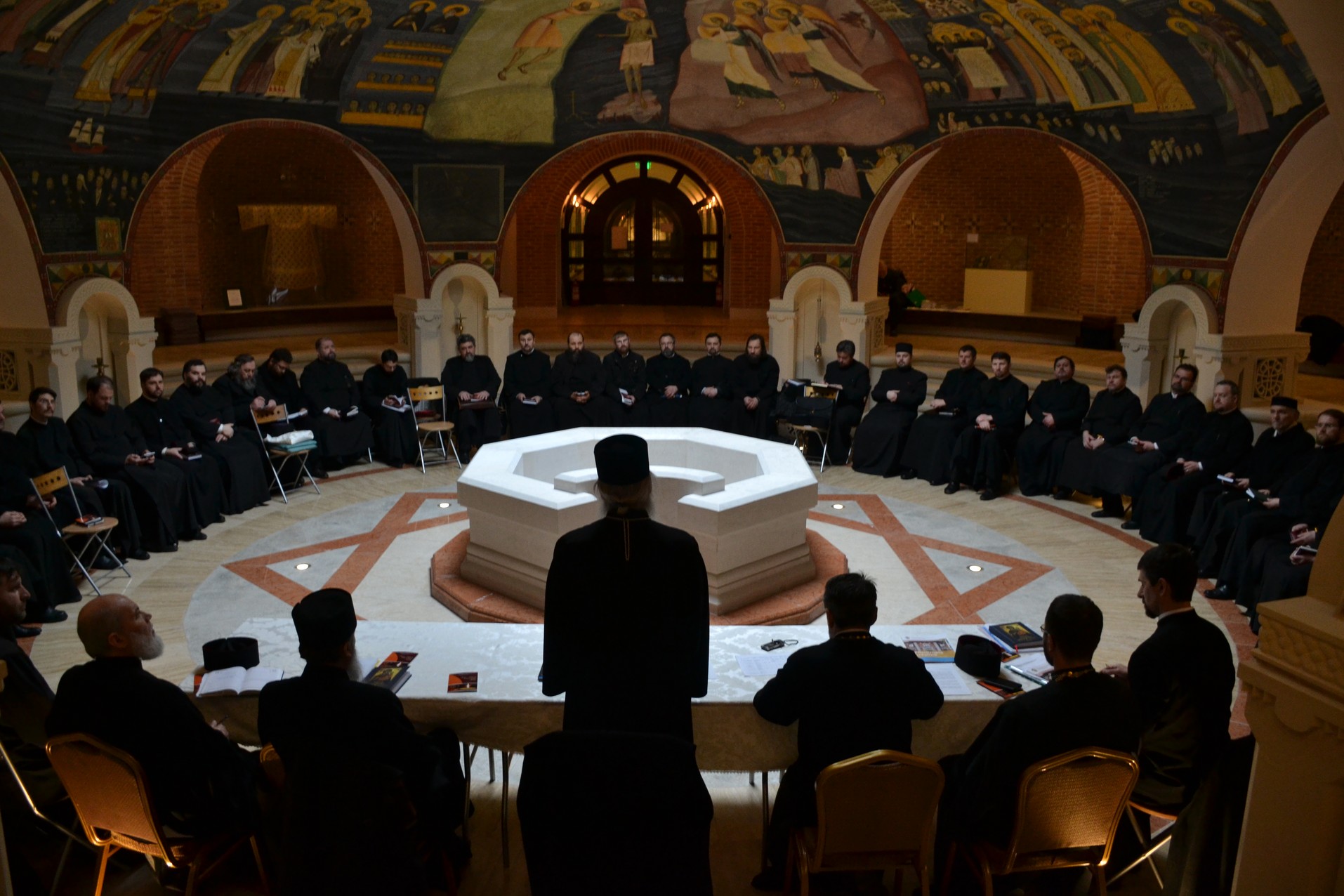 Şedinţa anuală a preoţilor misionari de caritate din Arhiepiscopia Iaşilor Şedinţa anuală a preoţilor misionari de caritate din Arhiepiscopia Iaşilor