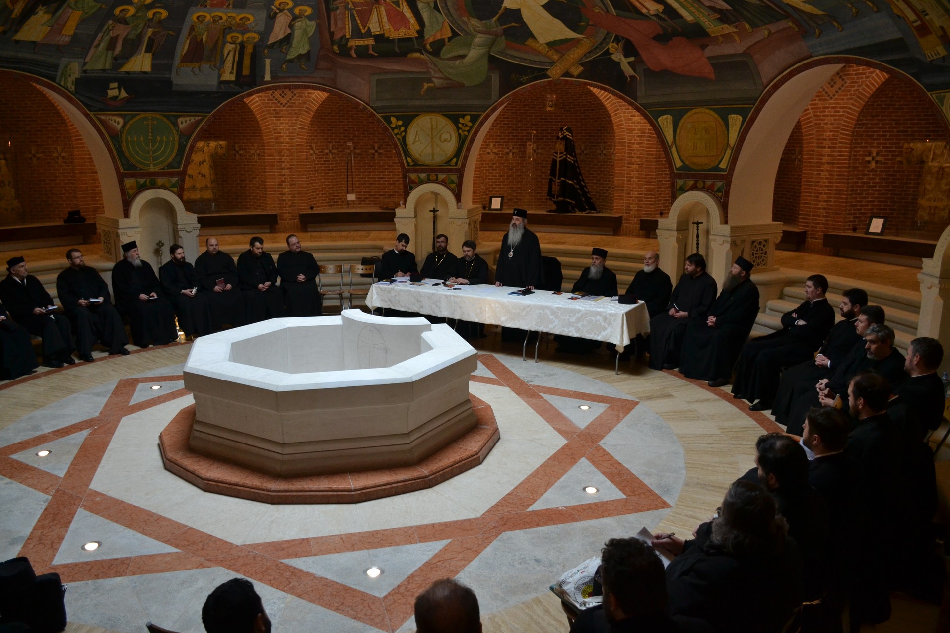 Şedinţa anuală a preoţilor misionari de caritate din Arhiepiscopia Iaşilor Şedinţa anuală a preoţilor misionari de caritate din Arhiepiscopia Iaşilor