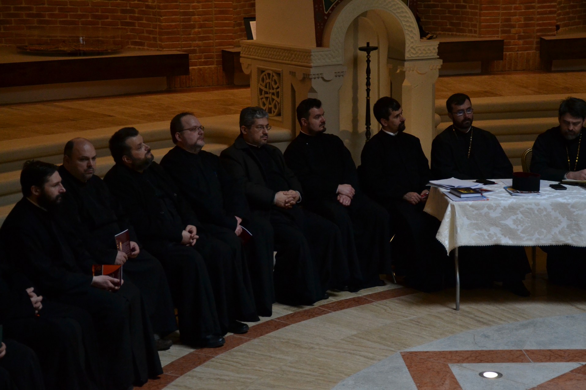 Şedinţa anuală a preoţilor misionari de caritate din Arhiepiscopia Iaşilor Şedinţa anuală a preoţilor misionari de caritate din Arhiepiscopia Iaşilor