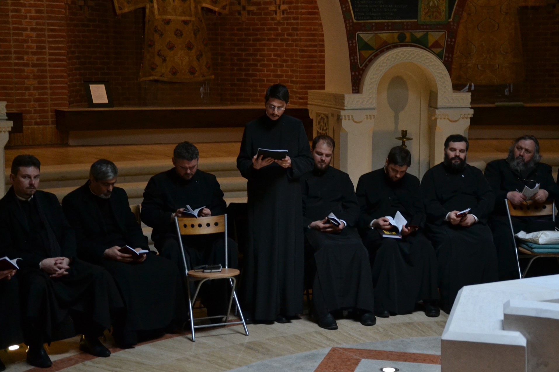 Şedinţa anuală a preoţilor misionari de caritate din Arhiepiscopia Iaşilor Şedinţa anuală a preoţilor misionari de caritate din Arhiepiscopia Iaşilor