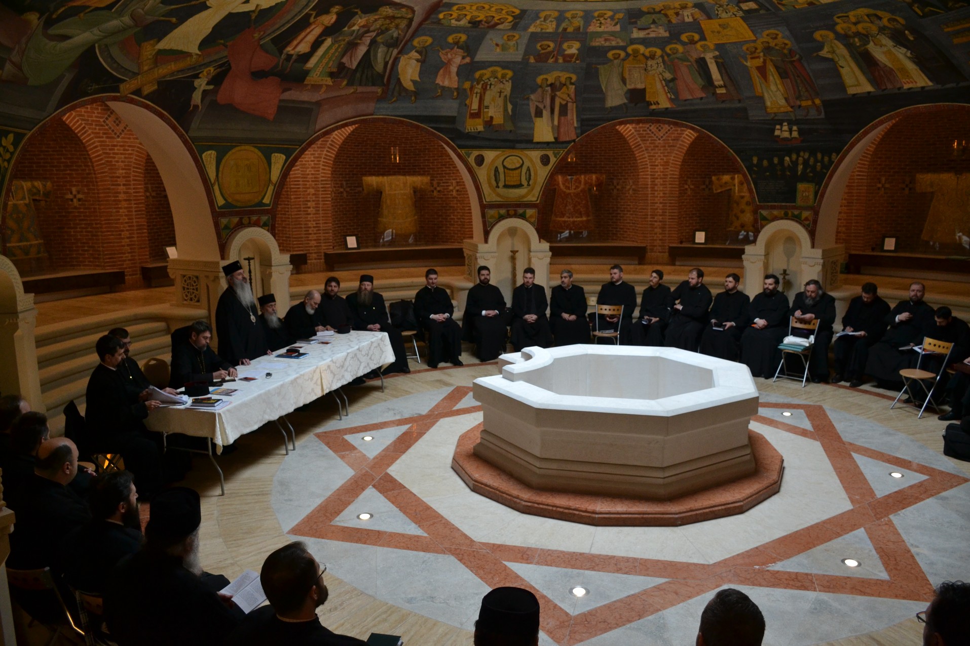 Şedinţa anuală a preoţilor misionari de caritate din Arhiepiscopia Iaşilor Şedinţa anuală a preoţilor misionari de caritate din Arhiepiscopia Iaşilor