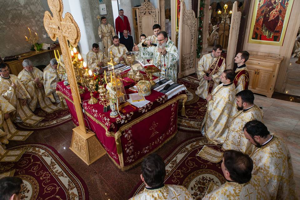 Preoţii băcăuani s-au întrunit în sinaxă Preoţii băcăuani s-au întrunit în sinaxă