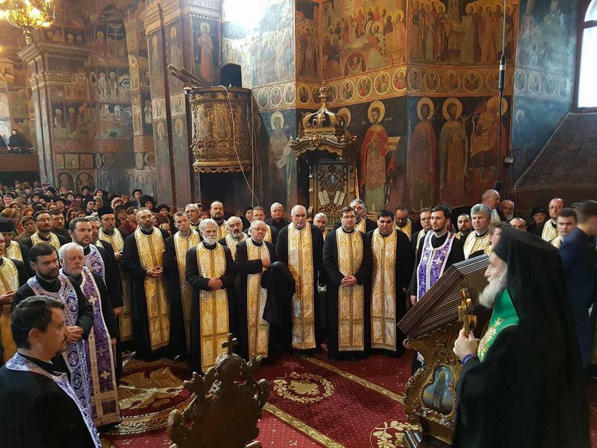 Duminica Izgonirii lui Adam din Rai, la Roman Duminica Izgonirii lui Adam din Rai, la Roman