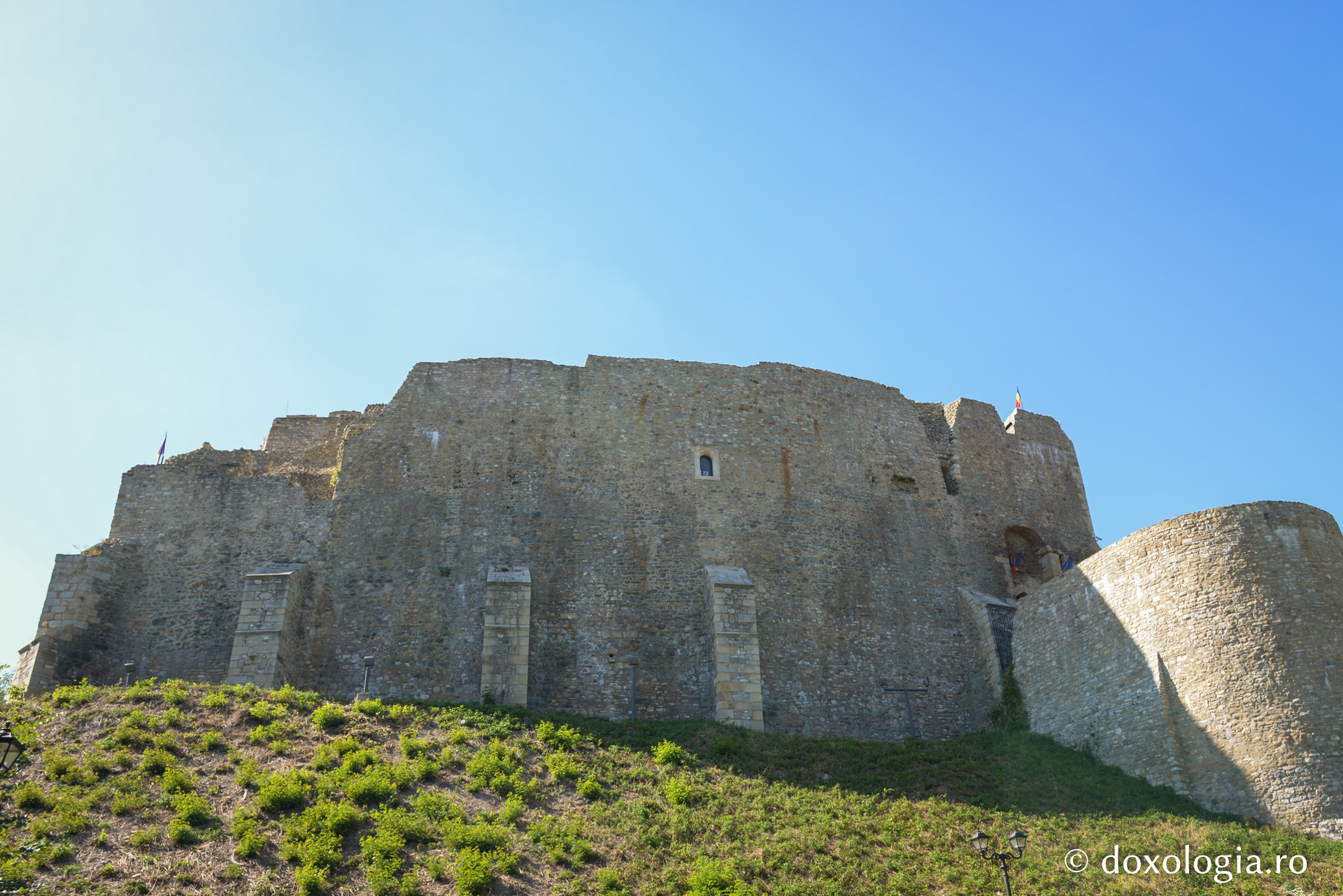 (Foto) Paraclisul „Sfântul Nicolae” de la Cetatea Neamțului