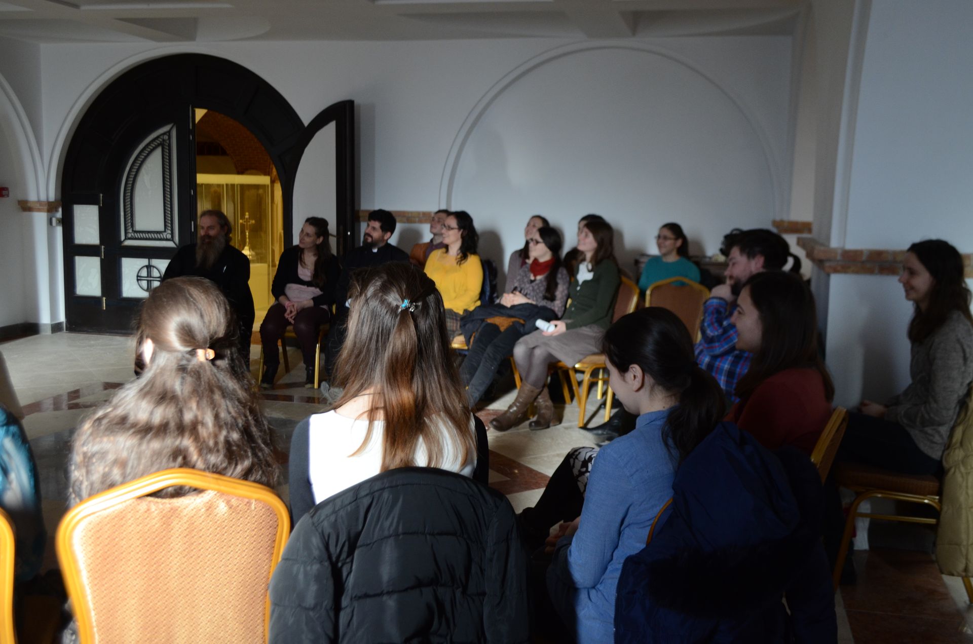 Aniversarea primului an de emisiune radio „Tineri către tineri“