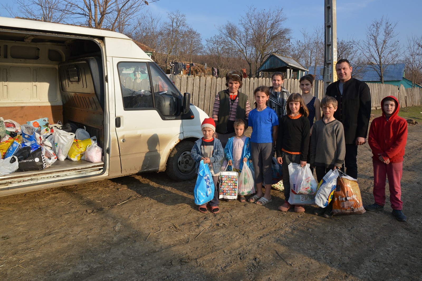 „Daruri de Lumină“ pentru copiii săraci din comuna Andrieşeni