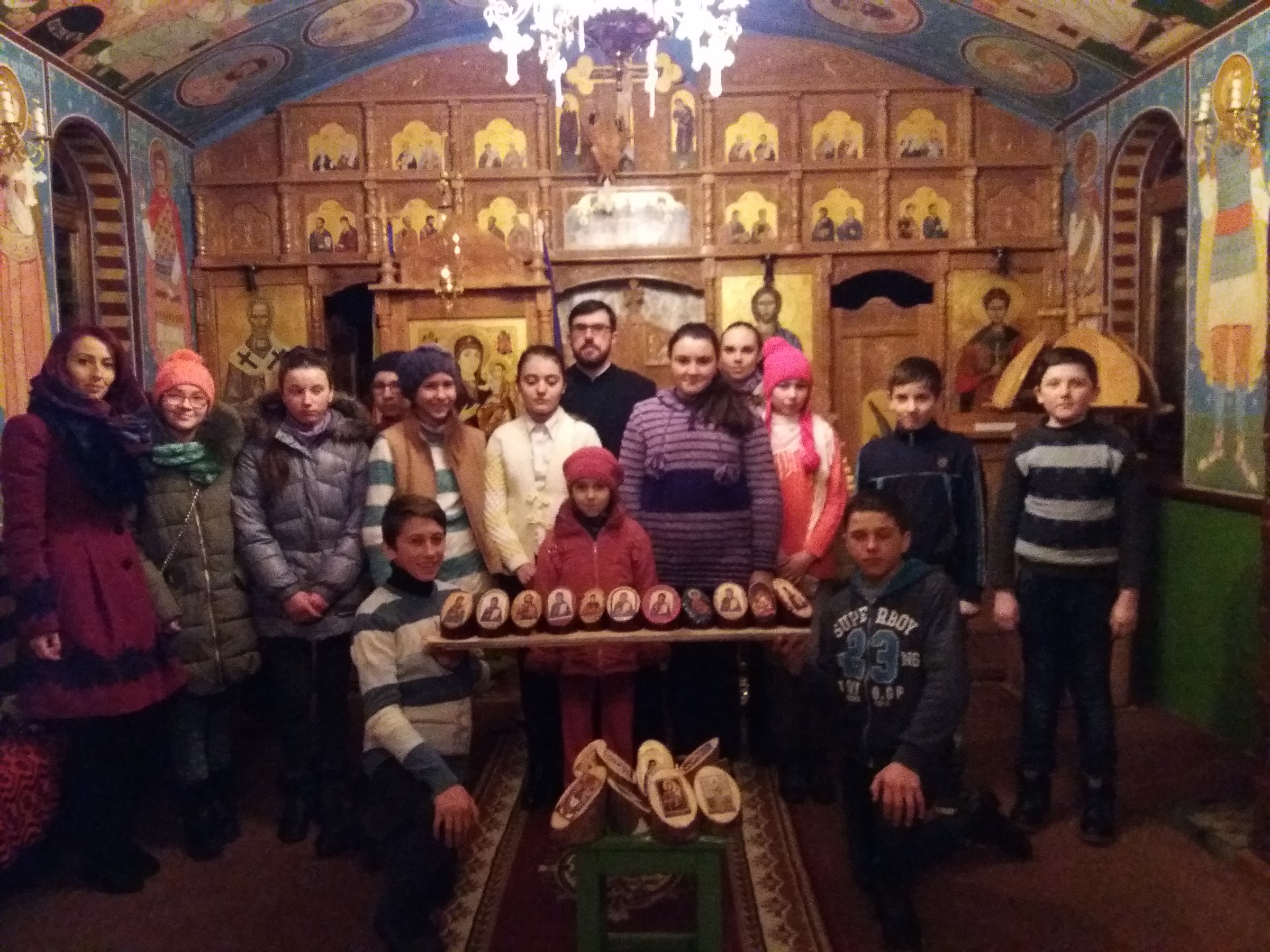 Expoziţie de icoane, în Parohia „Sfântul Dimitrie“ din Oroftiana de Jos