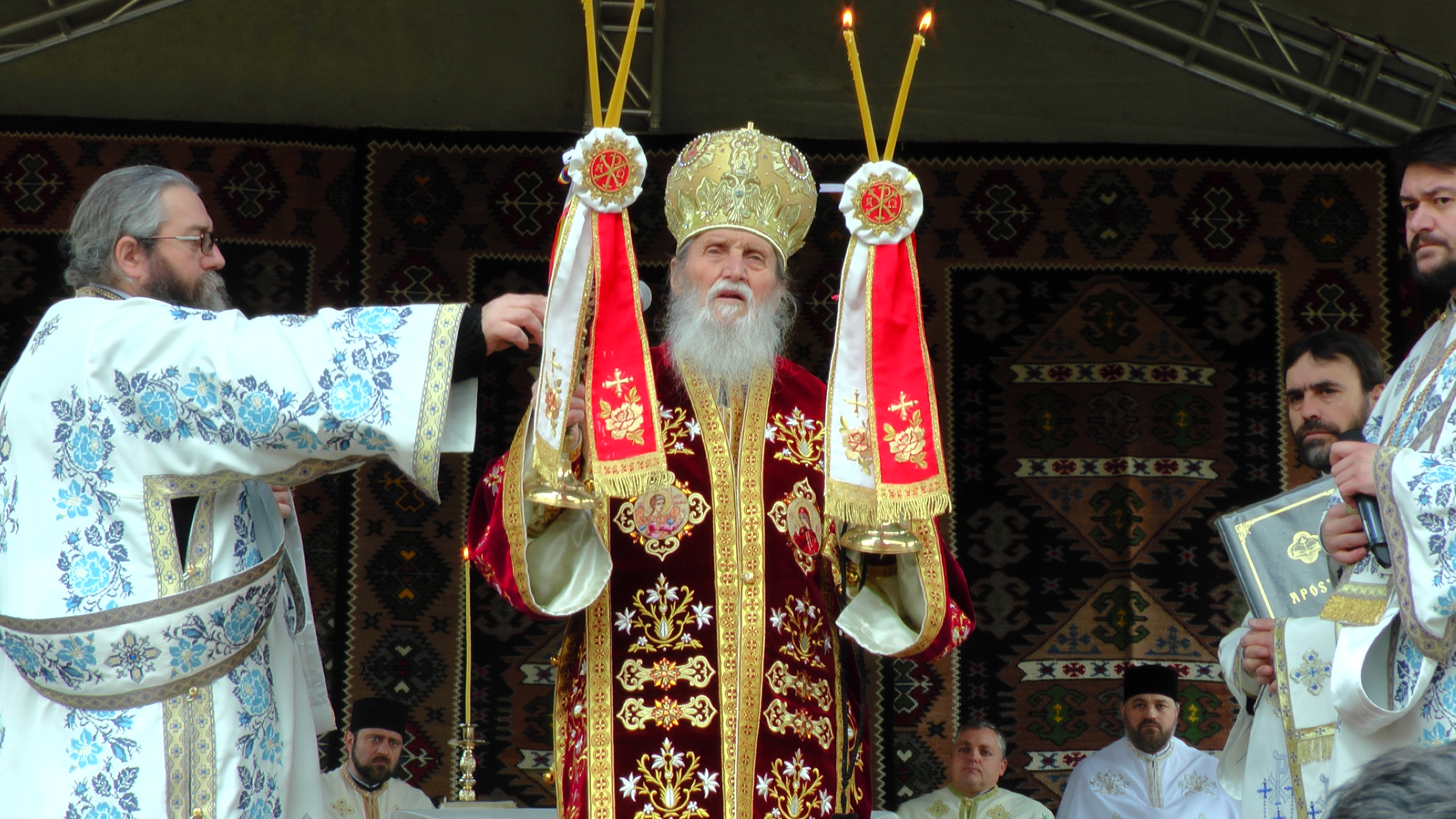 IPS Arhiepiscop Pimen, la hramul Mănăstirii Moldovița: „Ascultarea aduce linişte sufletească“