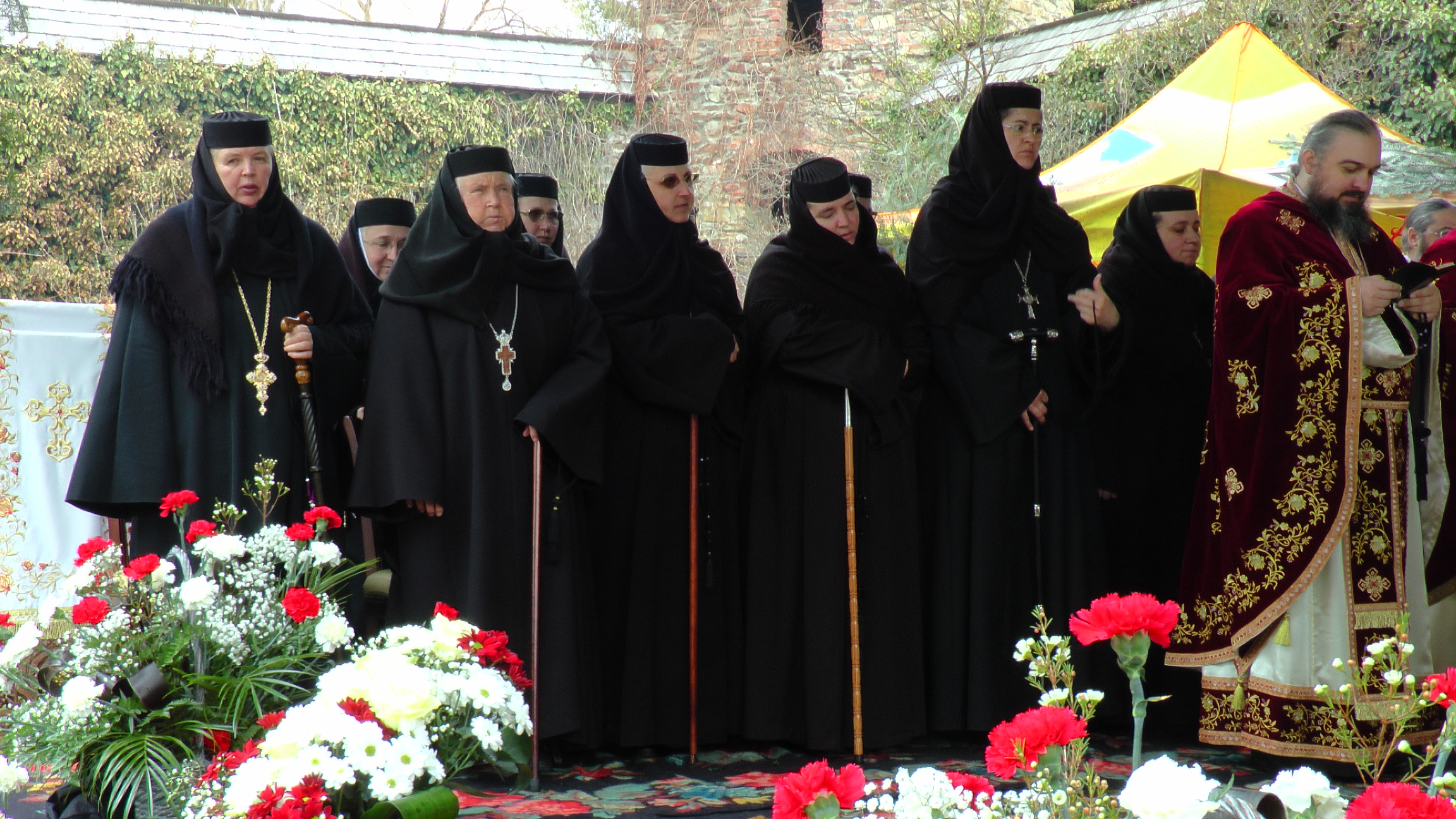 IPS Arhiepiscop Pimen, la hramul Mănăstirii Moldovița: „Ascultarea aduce linişte sufletească“