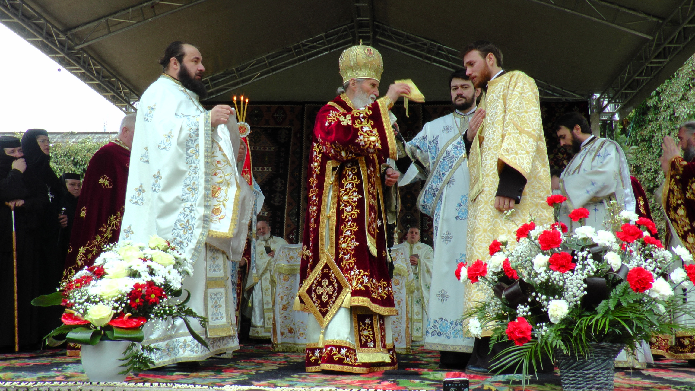 IPS Arhiepiscop Pimen, la hramul Mănăstirii Moldovița: „Ascultarea aduce linişte sufletească“