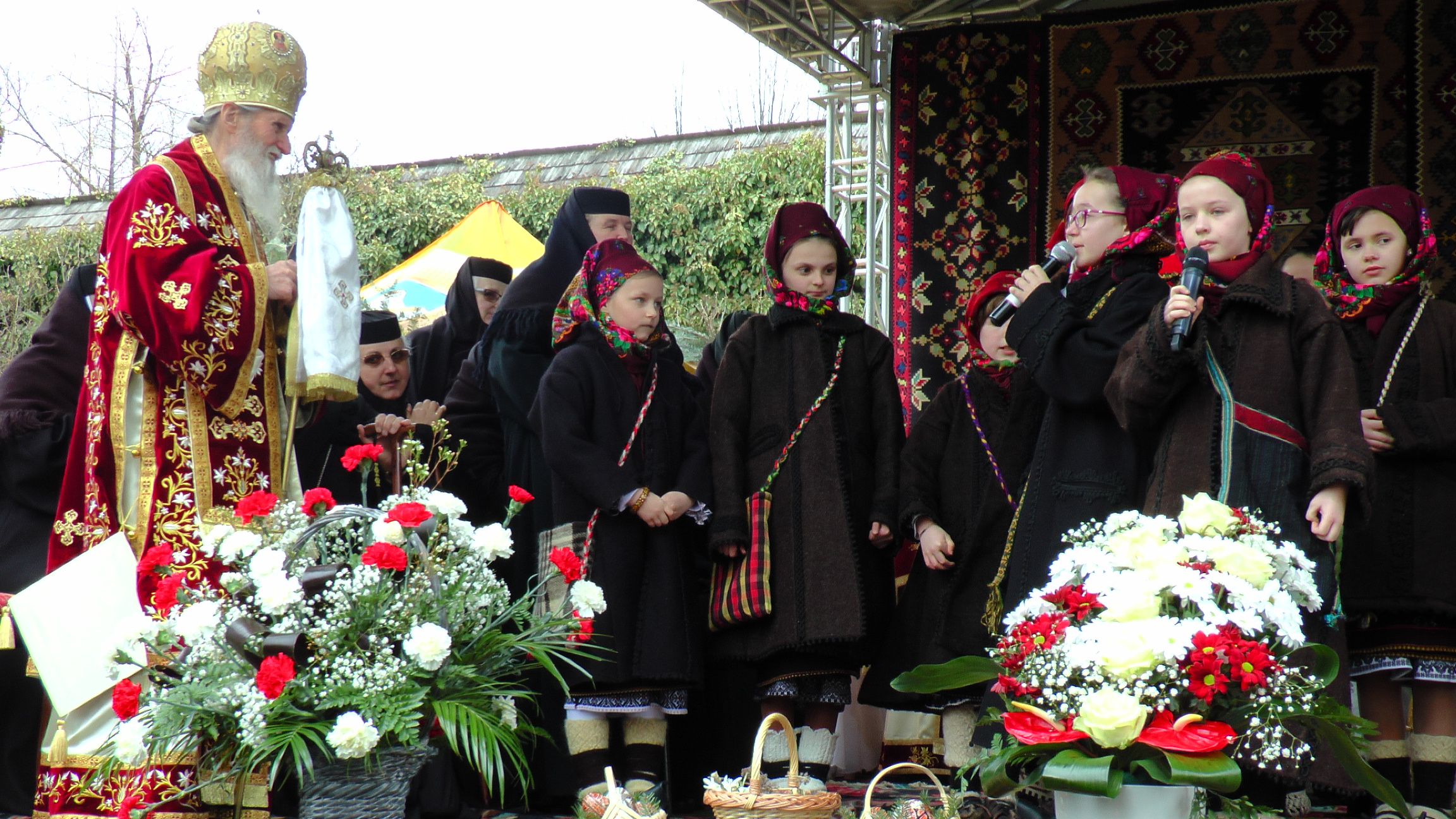 IPS Arhiepiscop Pimen, la hramul Mănăstirii Moldovița: „Ascultarea aduce linişte sufletească“