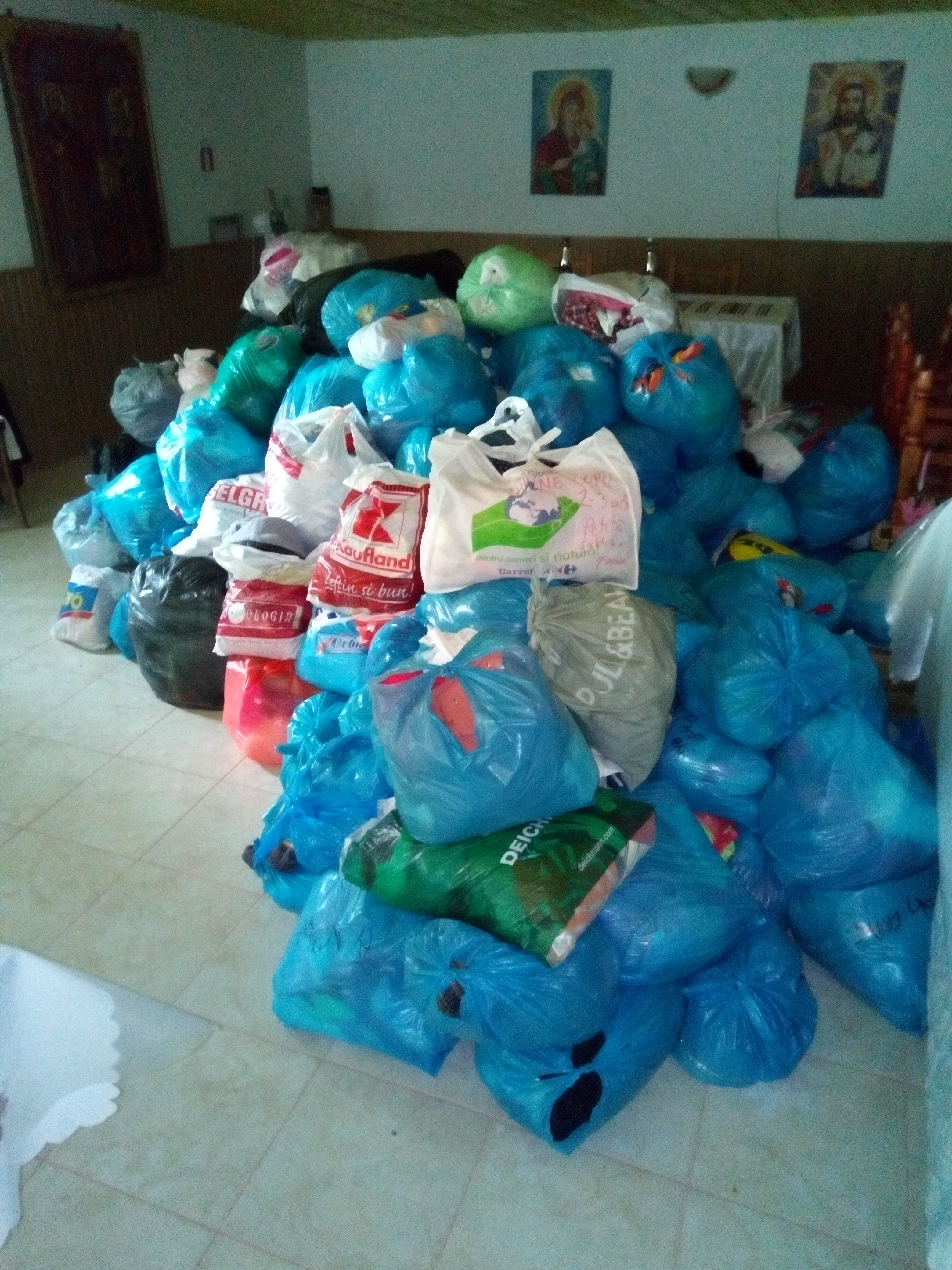 „În Biserică afli că exişti“, în Parohia Glodenii Gândului „În Biserică afli că exişti“, în Parohia Glodenii Gândului