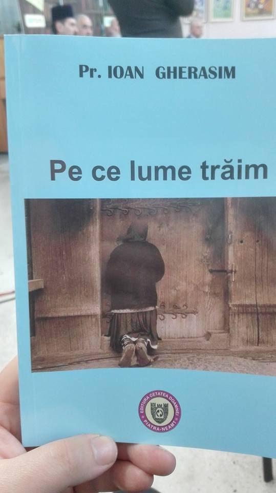 Volumul „Pe ce lume trăim!“, lansat la Piatra Neamţ