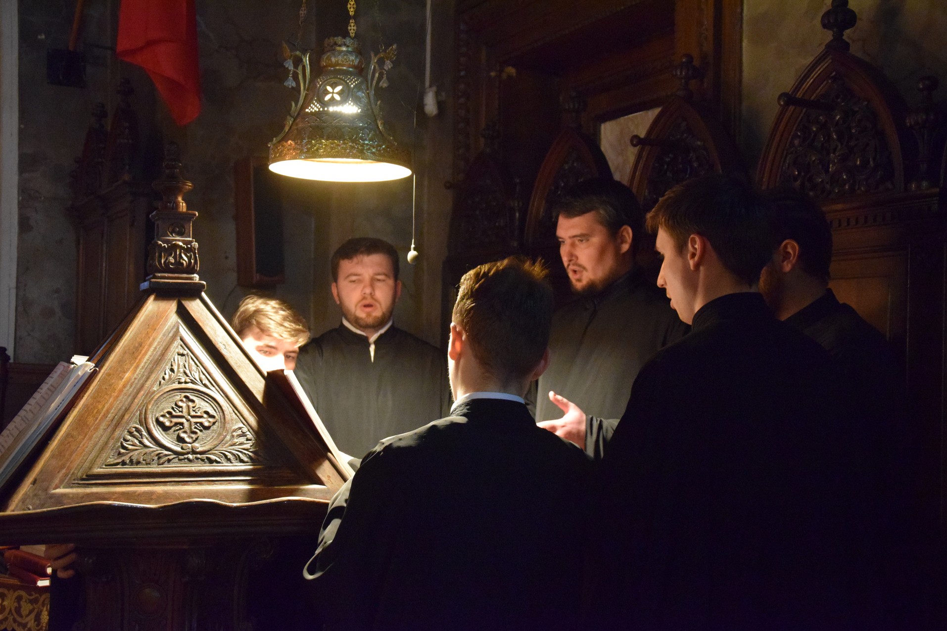 Liturghia Darurilor mai înainte sfinţite unită cu Vecernia, la Catedrala Mitropolitană din Iaşi Liturghia Darurilor mai înainte sfinţite unită cu Vecernia, la Catedrala Mitropolitană din Iaşi