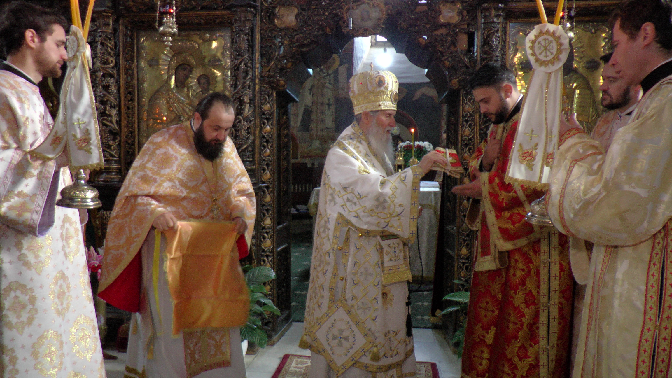 Slujire arhierească la Catedrala Arhiepiscopală din Suceava în Duminica Ortodoxiei