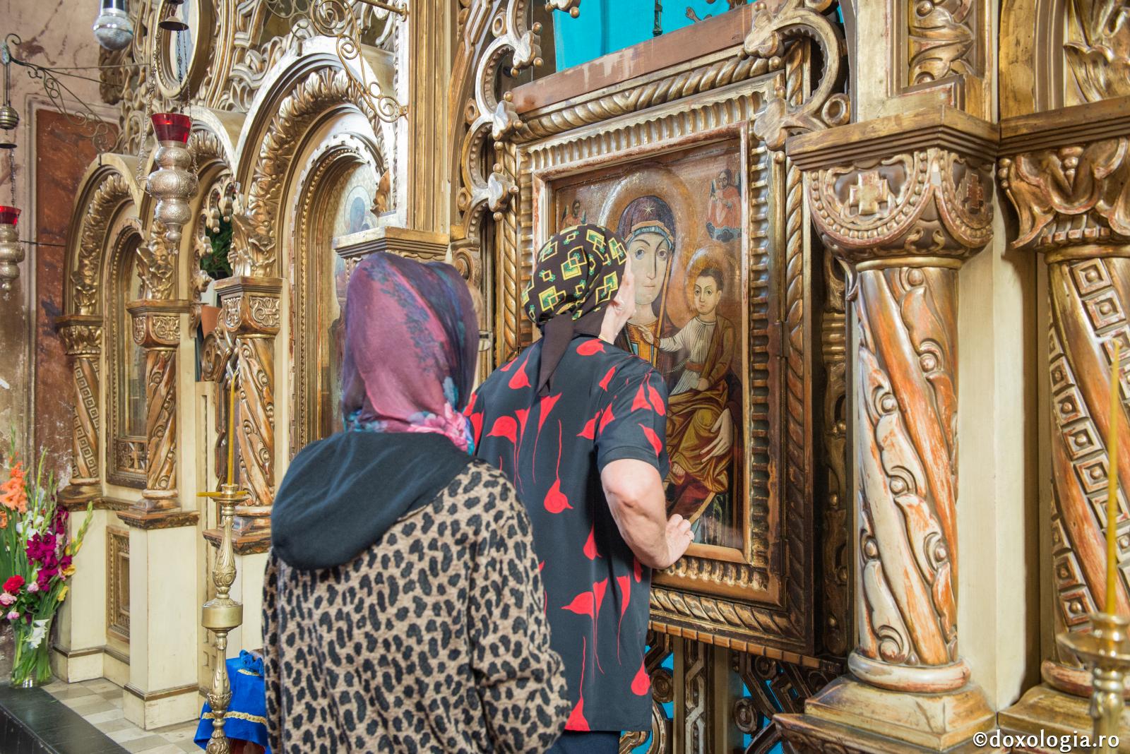 Evlavia către Maica Domnului