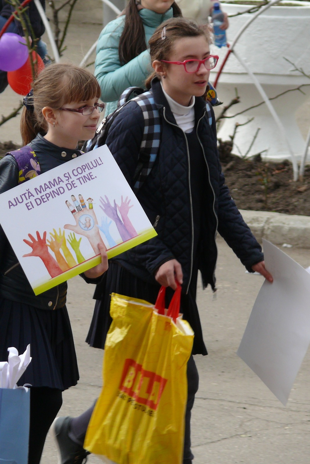 Numeroase mesaje pro viaţă, la Fălticeni