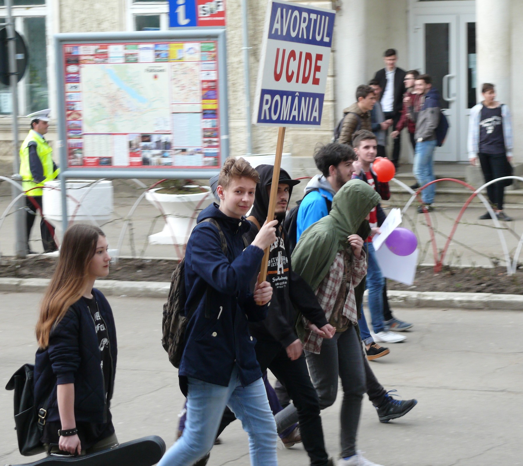 Numeroase mesaje pro viaţă, la Fălticeni