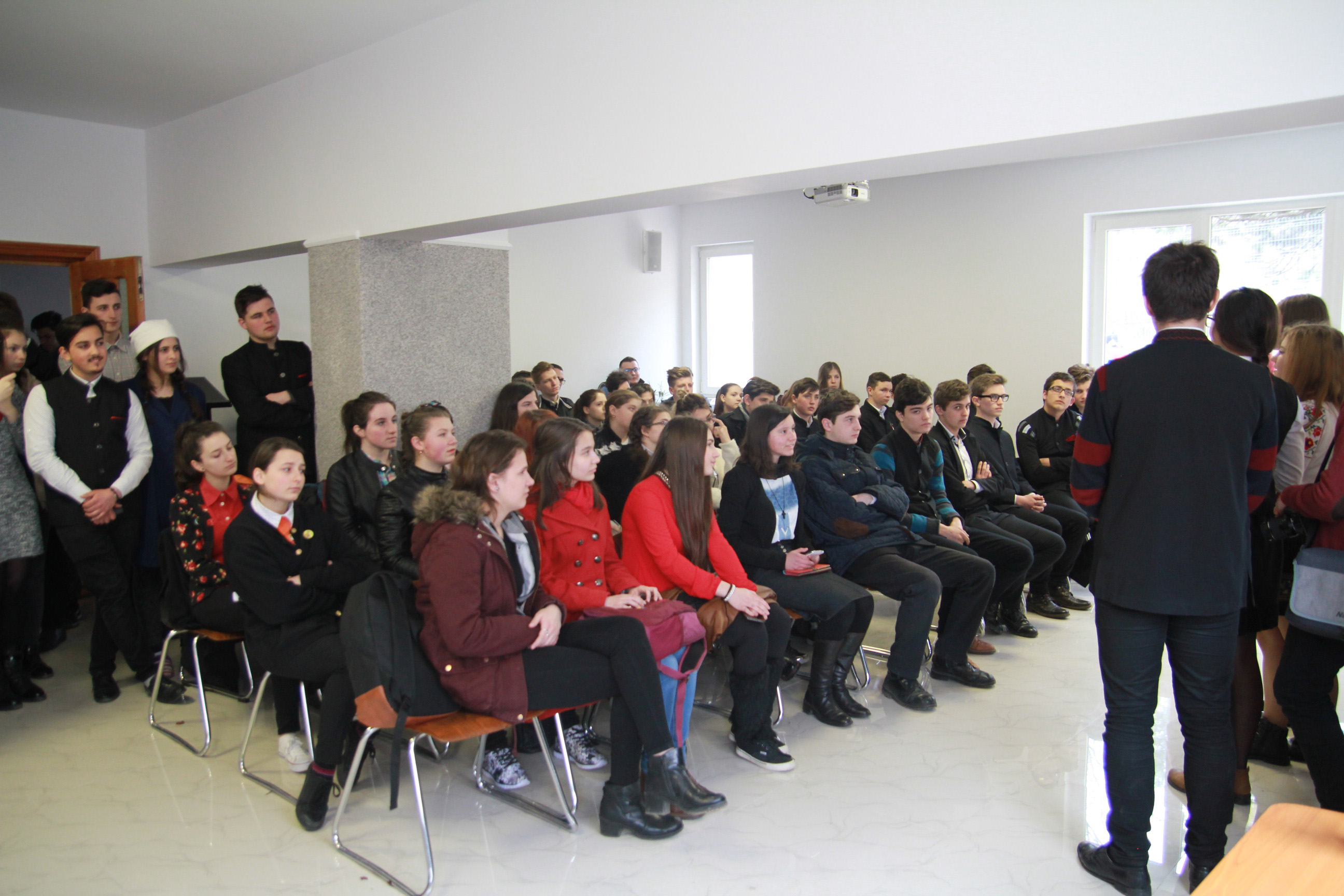 Muzeul Etnografic Aleph a ajuns și la Seminarul din Dorohoi