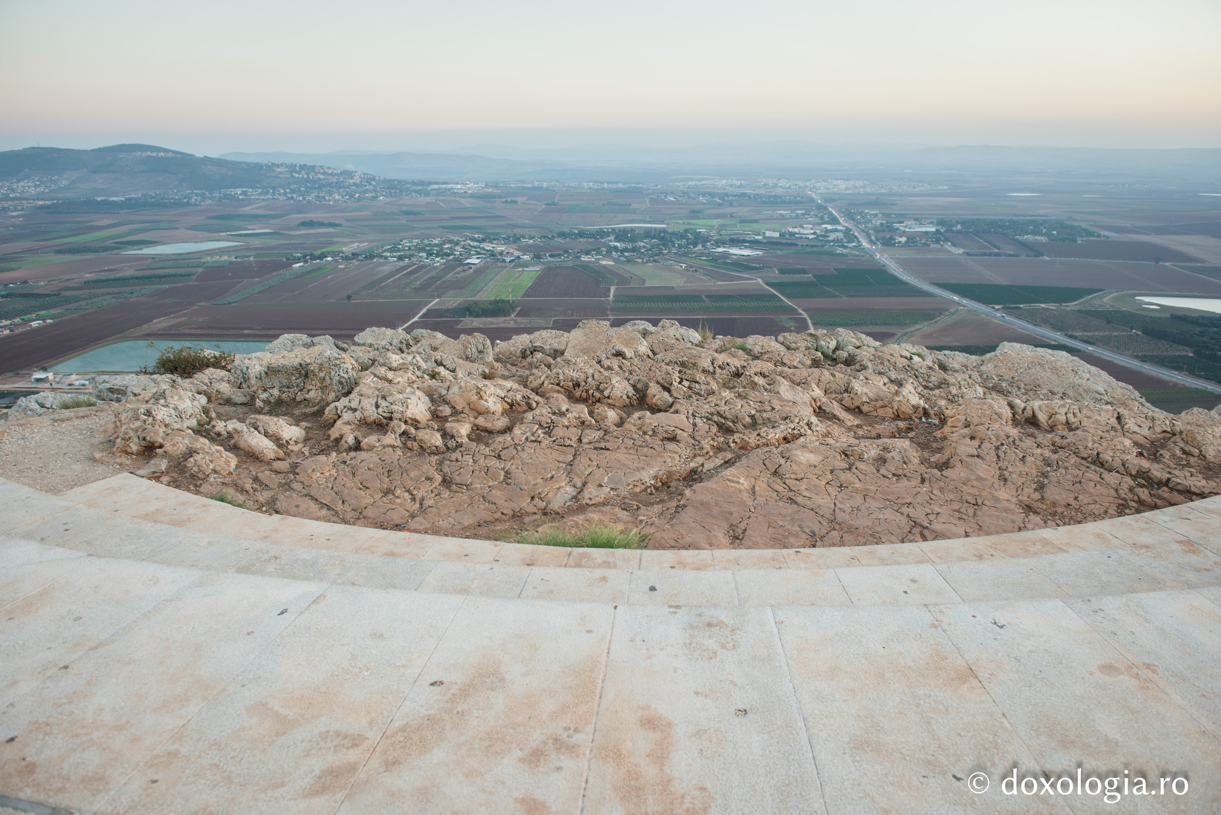 (Foto) Popas pe sprânceana muntelui din Nazaret