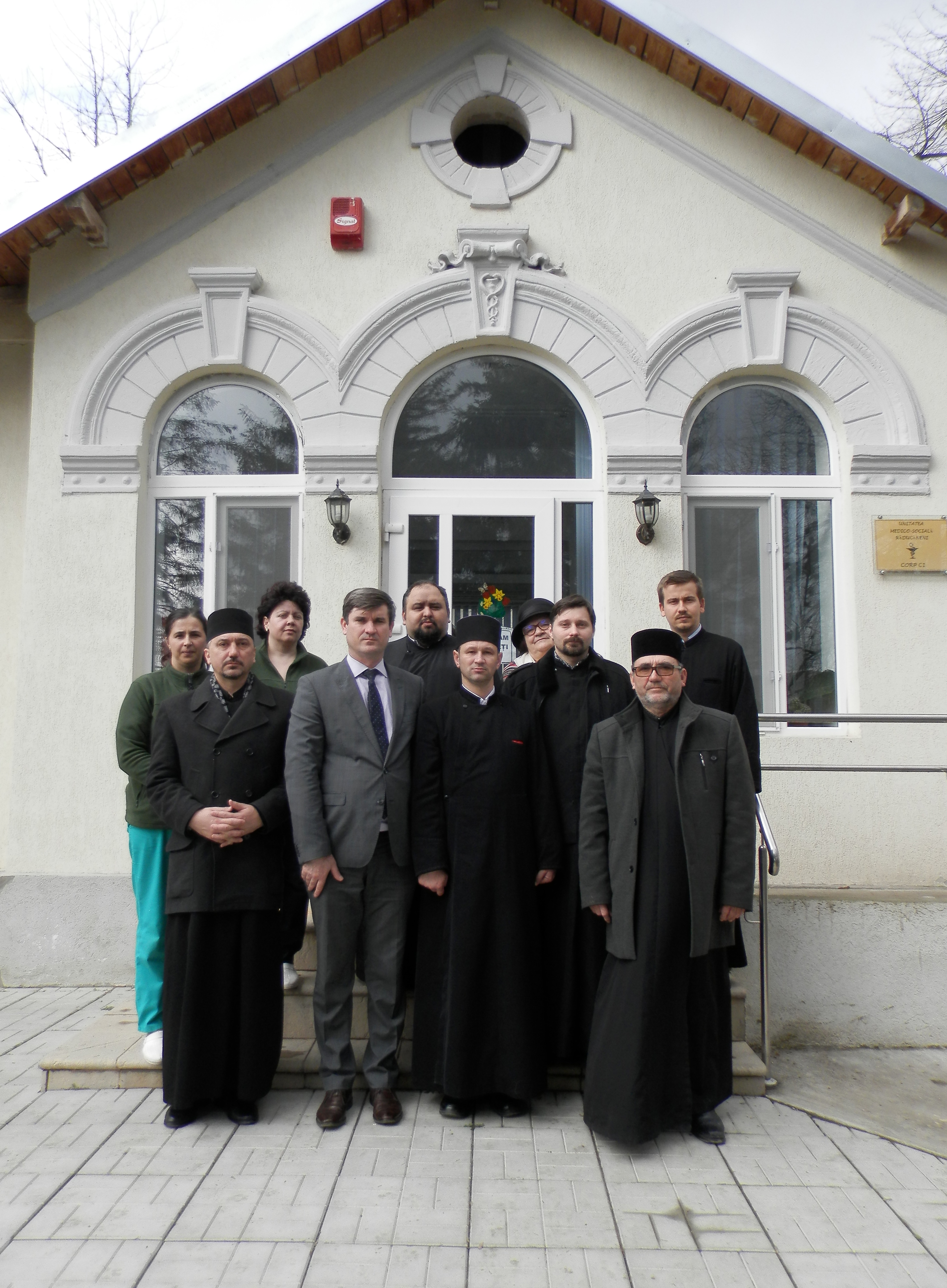 Bătrânii internaţi în Căminul UMS Răducăneni cercetaţi de slujtori ai sfintelor altare