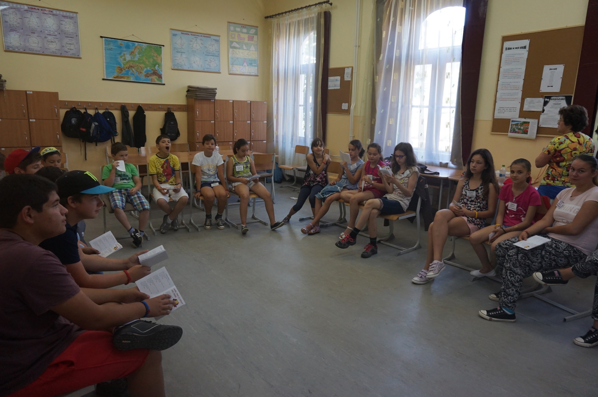 Părinţii, parteneri decizionali în elaborarea programelor gimnaziale