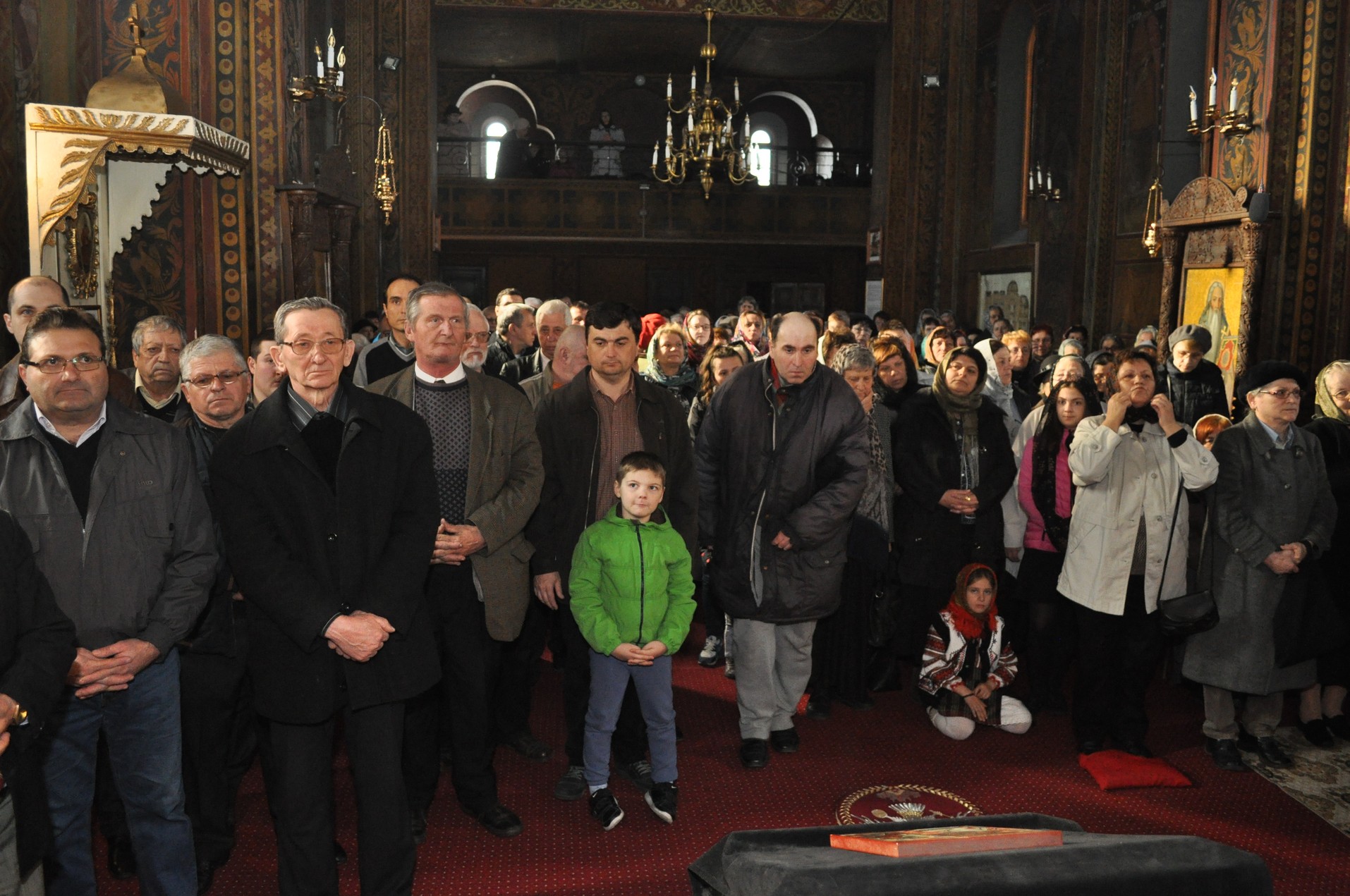 IPS Mitropolit Teofan: „Cea mai mare veste bună este că Dumnezeu a coborât pe pământ“