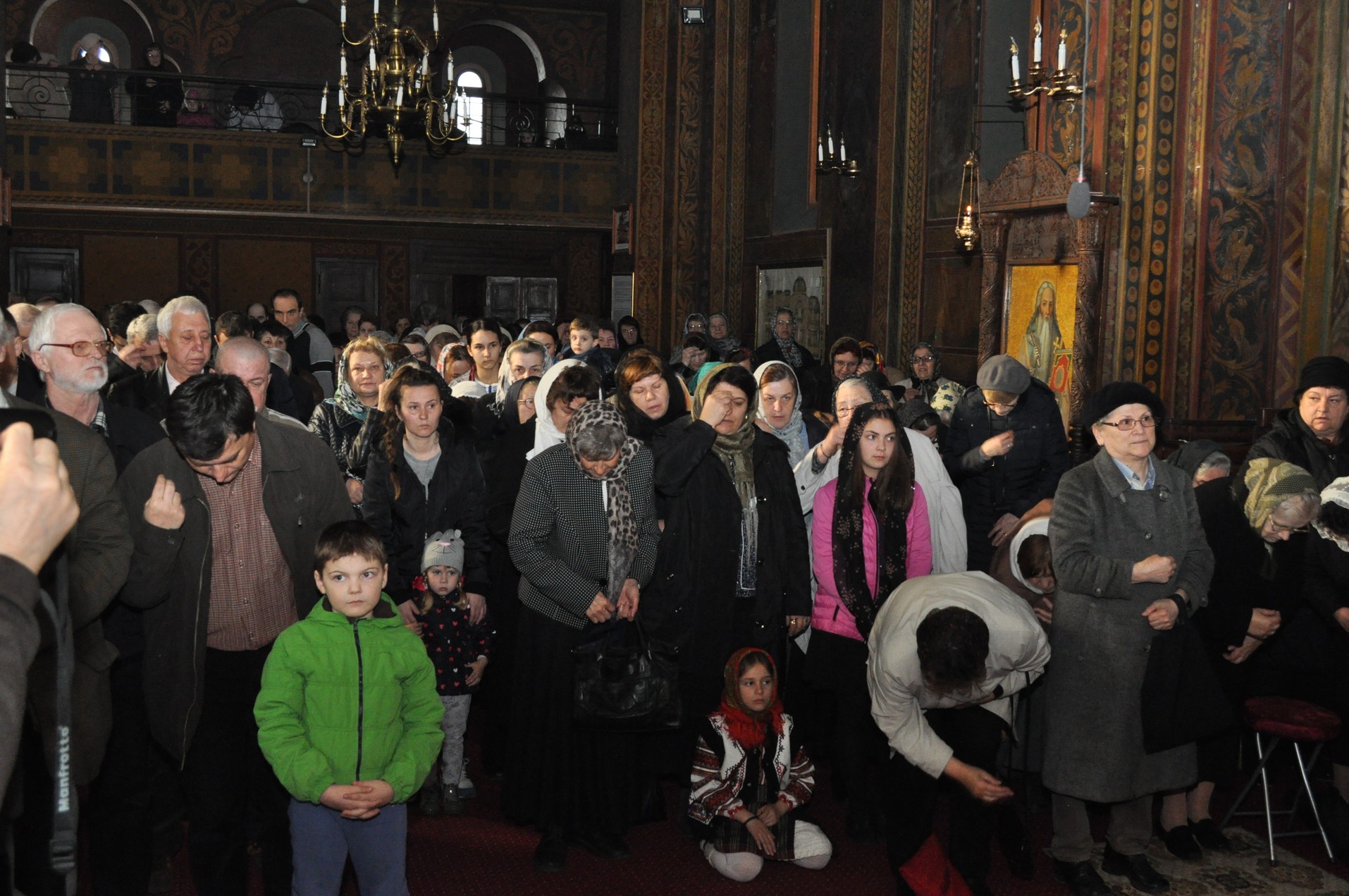 IPS Mitropolit Teofan: „Cea mai mare veste bună este că Dumnezeu a coborât pe pământ“