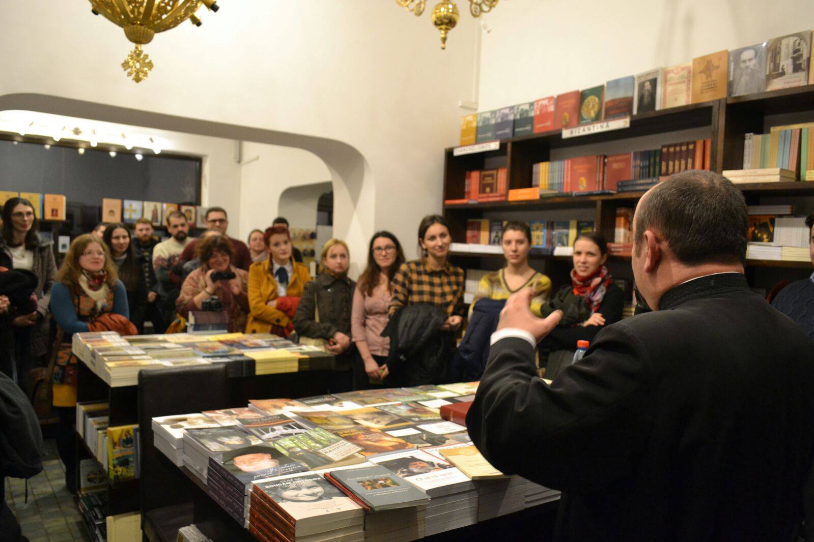 „Seara cărţilor deschise“, la Librăria Doxologia