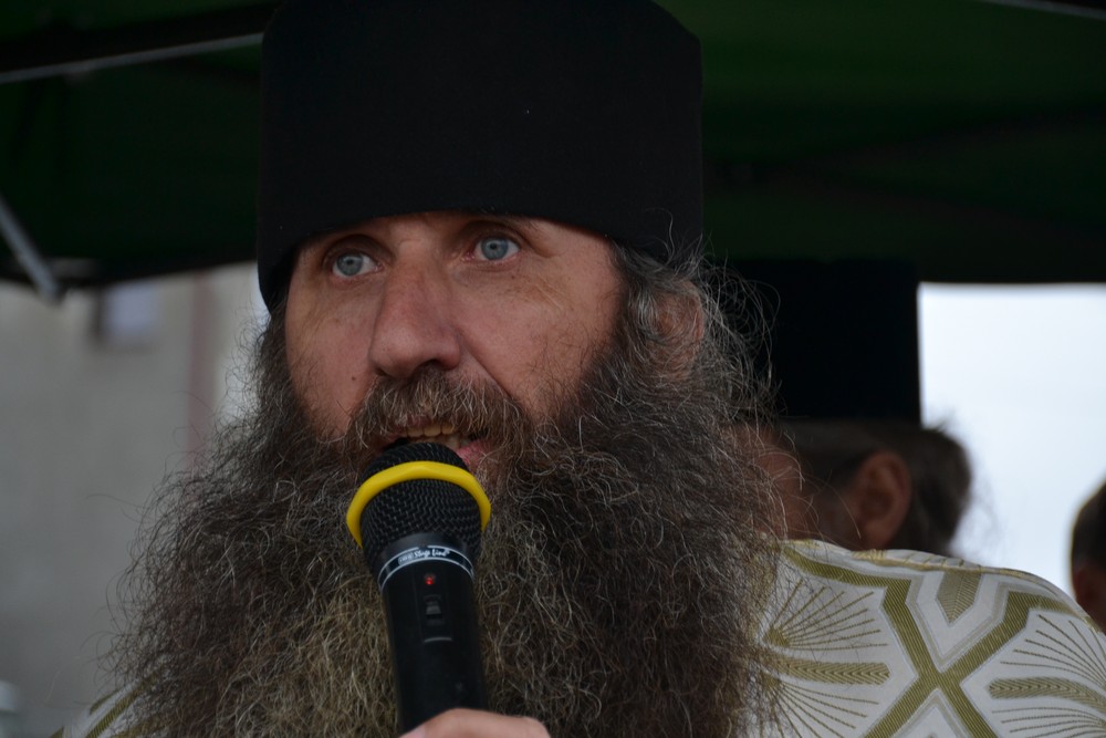 Vizită arhierească în Protopopiatul Hârlău: „Suntem chemați să înțelegem taina Bisericii din care facem parte”