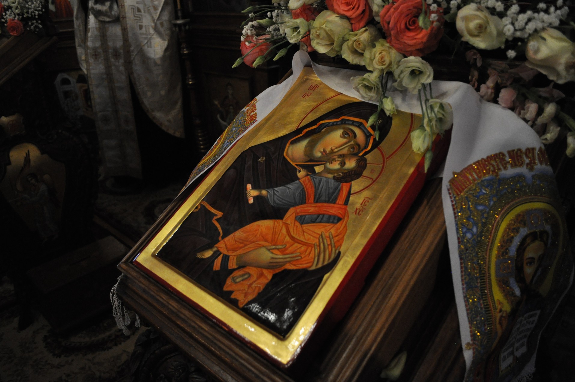 Taina Sfântului Maslu, oficiată de IPS Părinte Mitropolit Teofan la Spitalul Clinic de Psihiatrie Socola