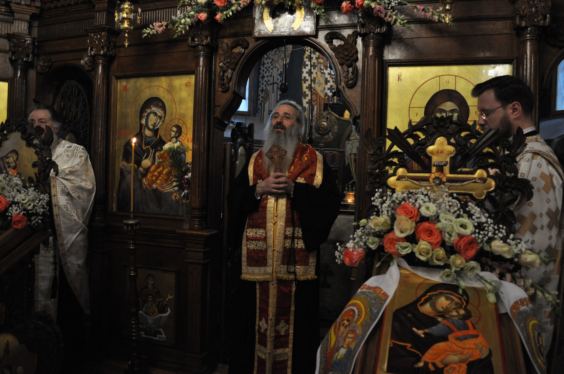 Taina Sfântului Maslu, oficiată de IPS Părinte Mitropolit Teofan la Spitalul Clinic de Psihiatrie Socola