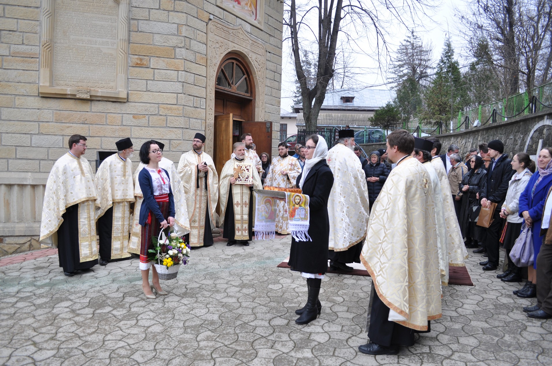 Taina Sfântului Maslu, oficiată de IPS Părinte Mitropolit Teofan la Spitalul Clinic de Psihiatrie Socola