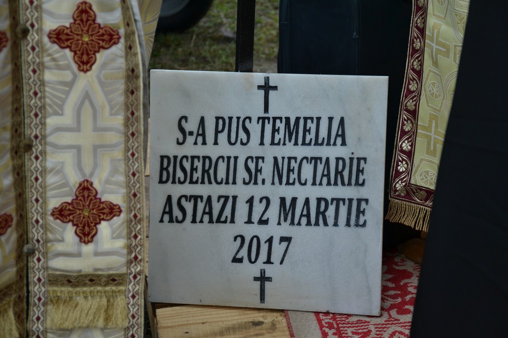 Vizită arhierească în Protopopiatul Hârlău: „Suntem chemați să înțelegem taina Bisericii din care facem parte”
