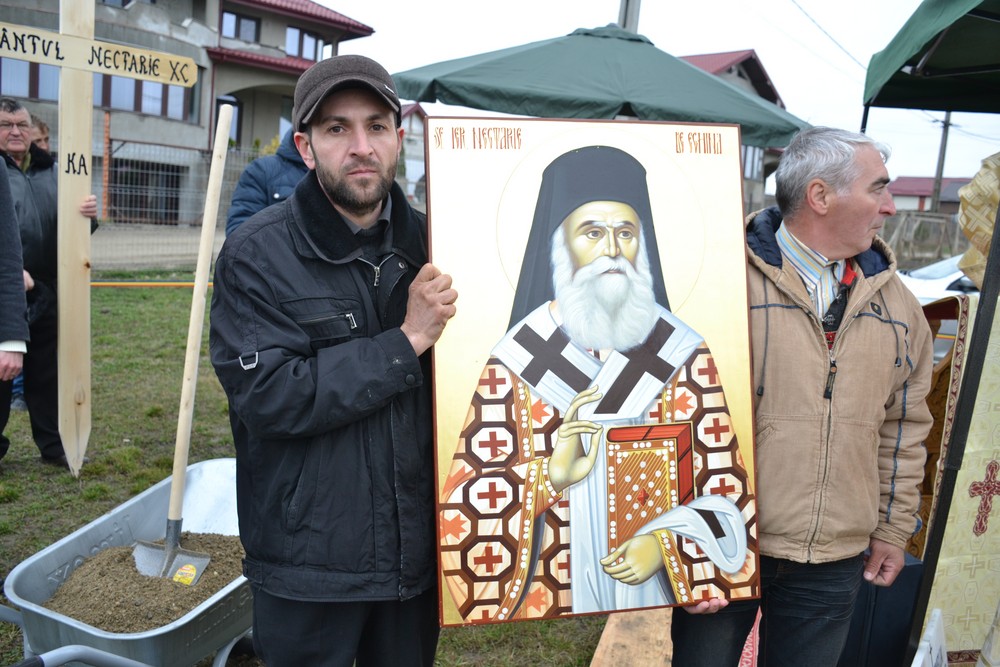 Vizită arhierească în Protopopiatul Hârlău: „Suntem chemați să înțelegem taina Bisericii din care facem parte”