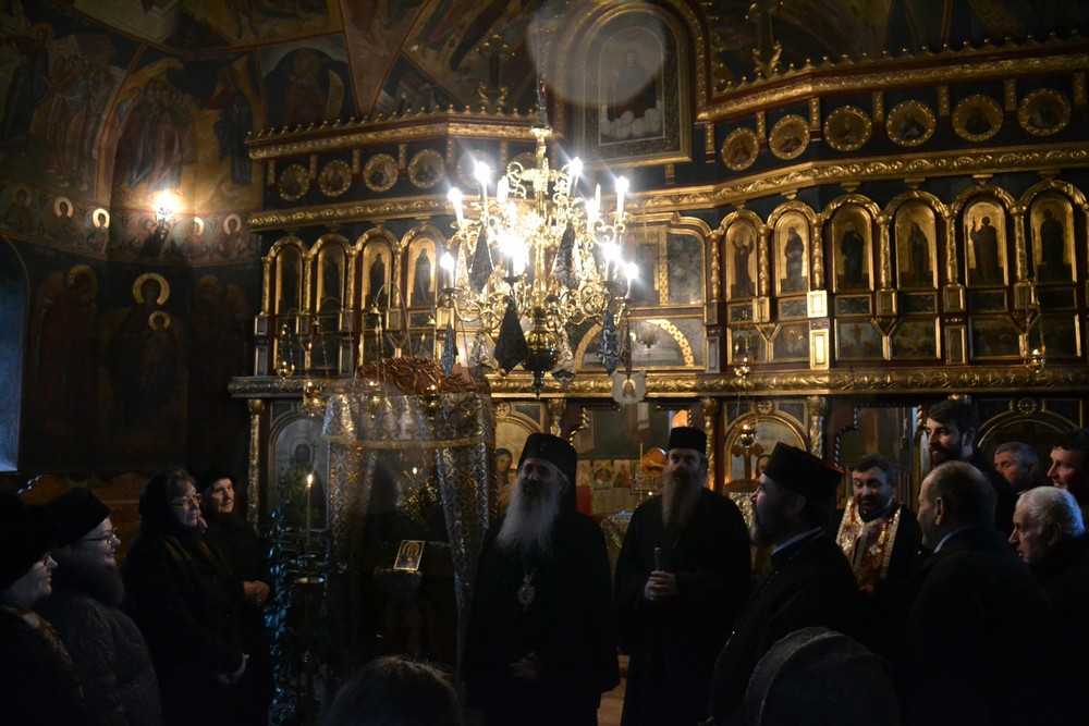 Vizită arhierească în Protopopiatul Hârlău: „Suntem chemați să înțelegem taina Bisericii din care facem parte”