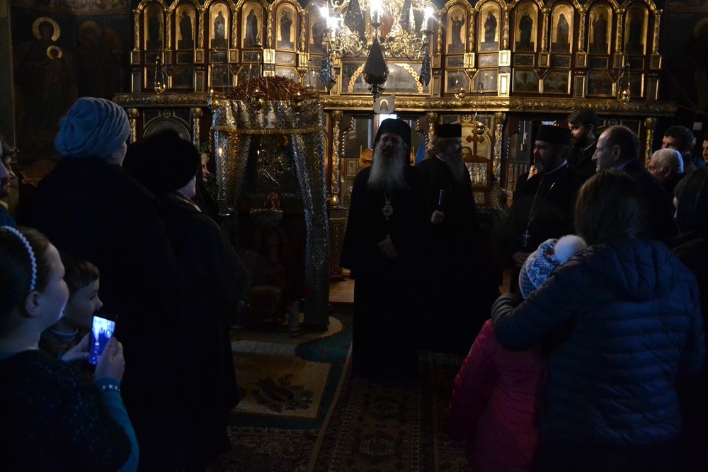 Vizită arhierească în Protopopiatul Hârlău: „Suntem chemați să înțelegem taina Bisericii din care facem parte”