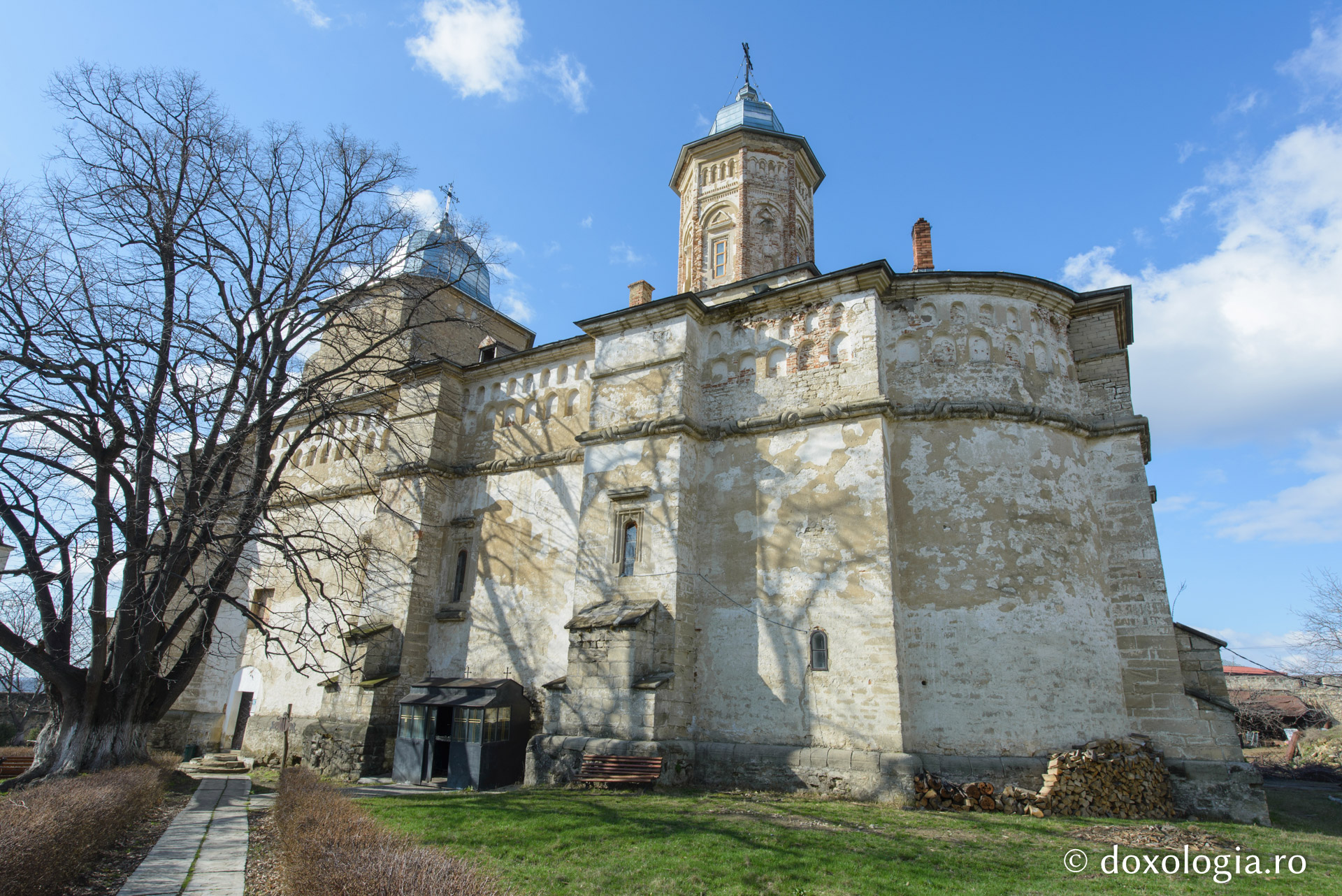 (Foto) Mănăstirea Bârnova - ctitoria domnitorului Miron Barnovschi