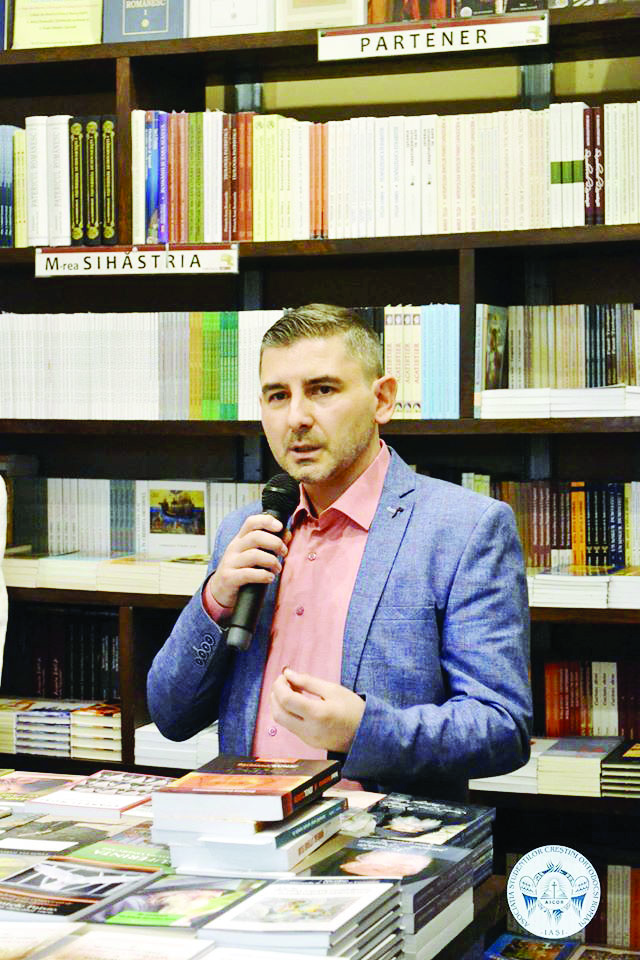 Seara cărţilor deschise organizată de ASCOR Iaşi