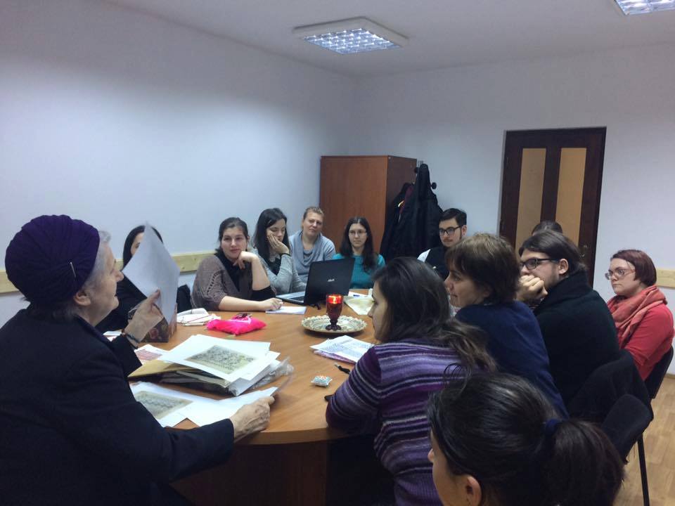 Tradiţii româneşti, predate tinerilor de la ASCOR şi ATOR Iaşi