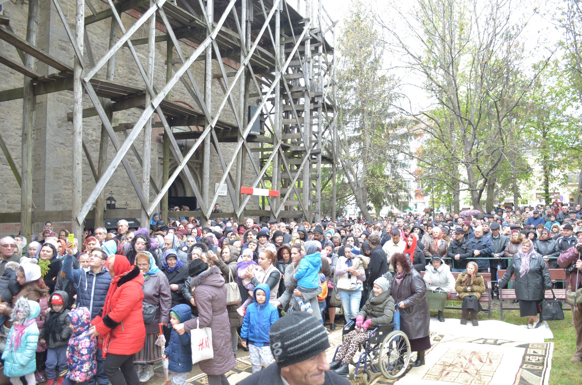 Mitropolitul Teofan, la Botoşani: „Om liber, adică biruitor, nu este decât cel care-l iubeşte pe celălalt“