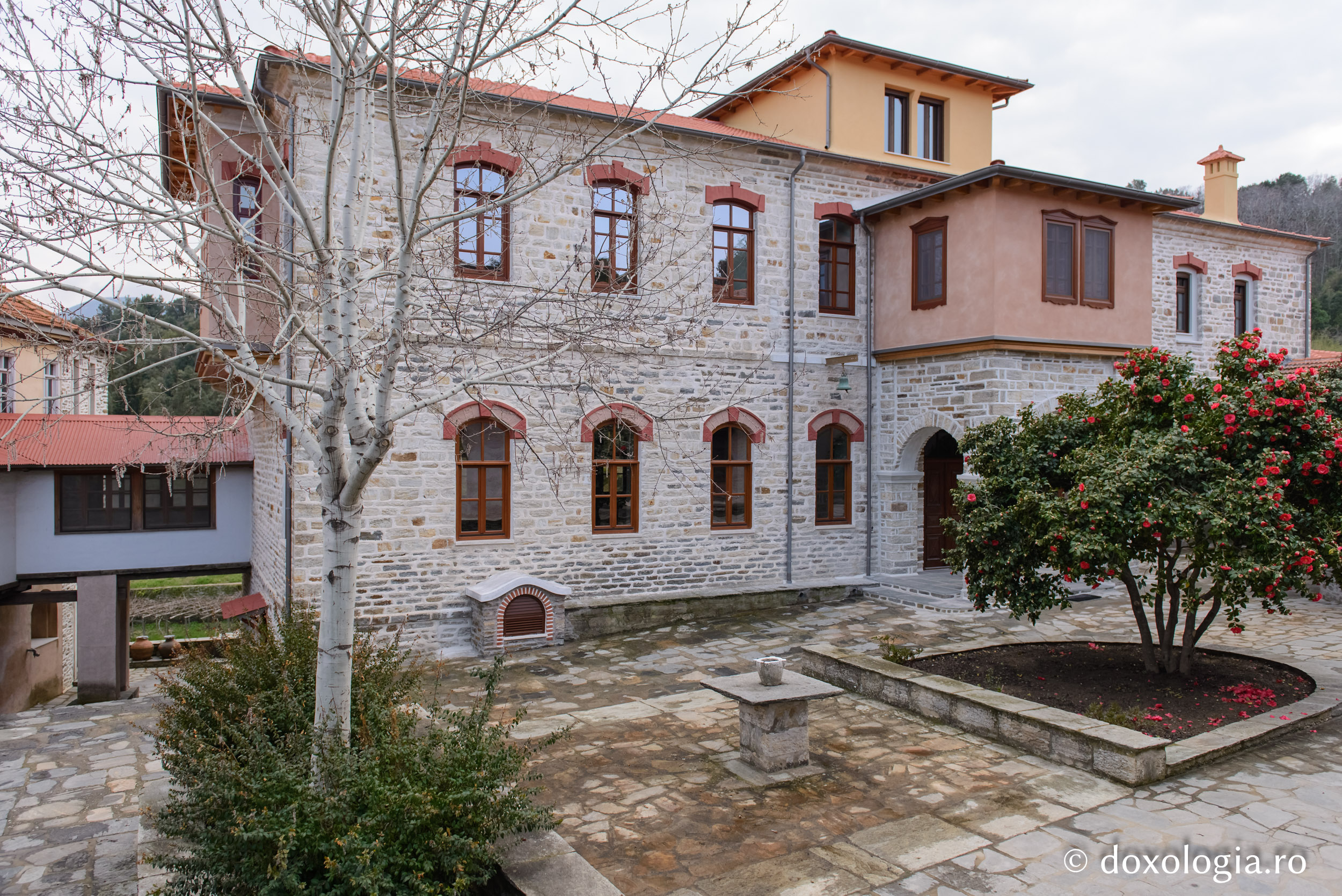 Chilia „Sfântul Ierarh Nicolae” Burazeri – Athos