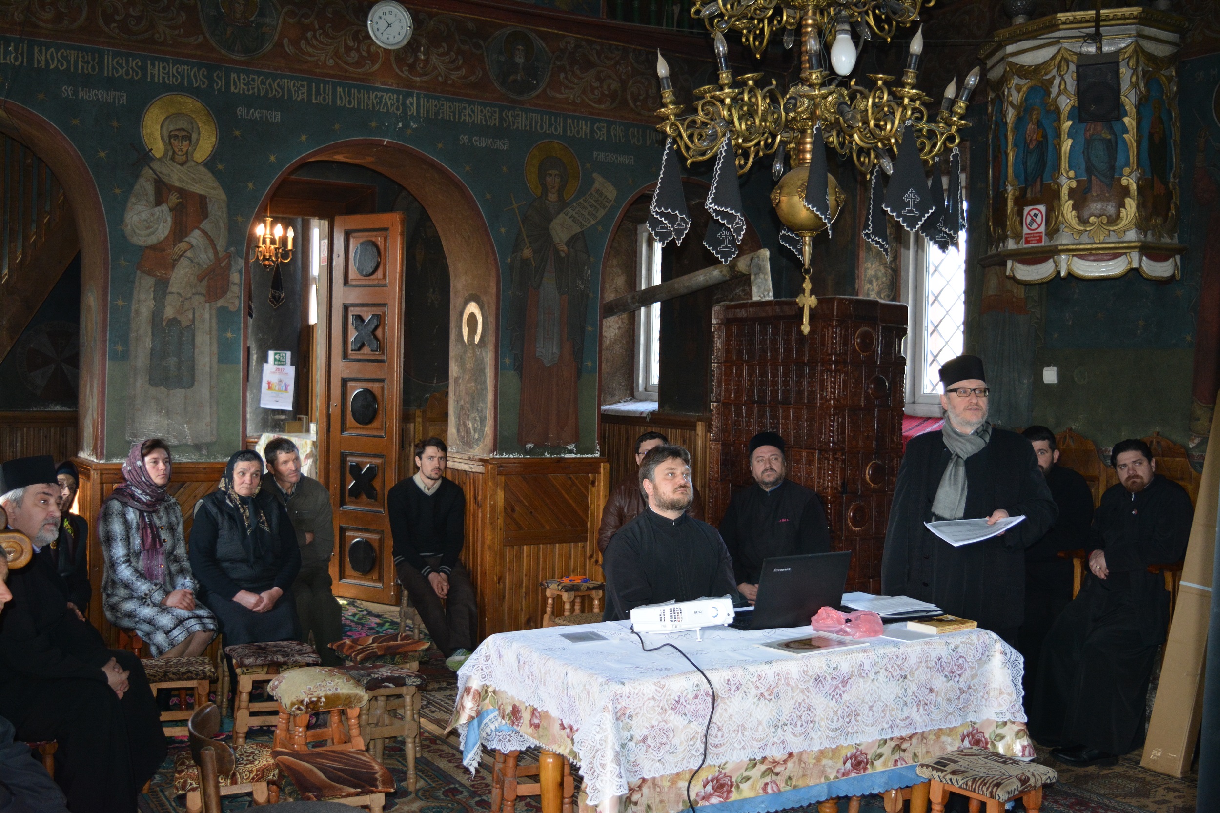 Cateheze demonstrative în două parohii din Protopopiatul Săveni