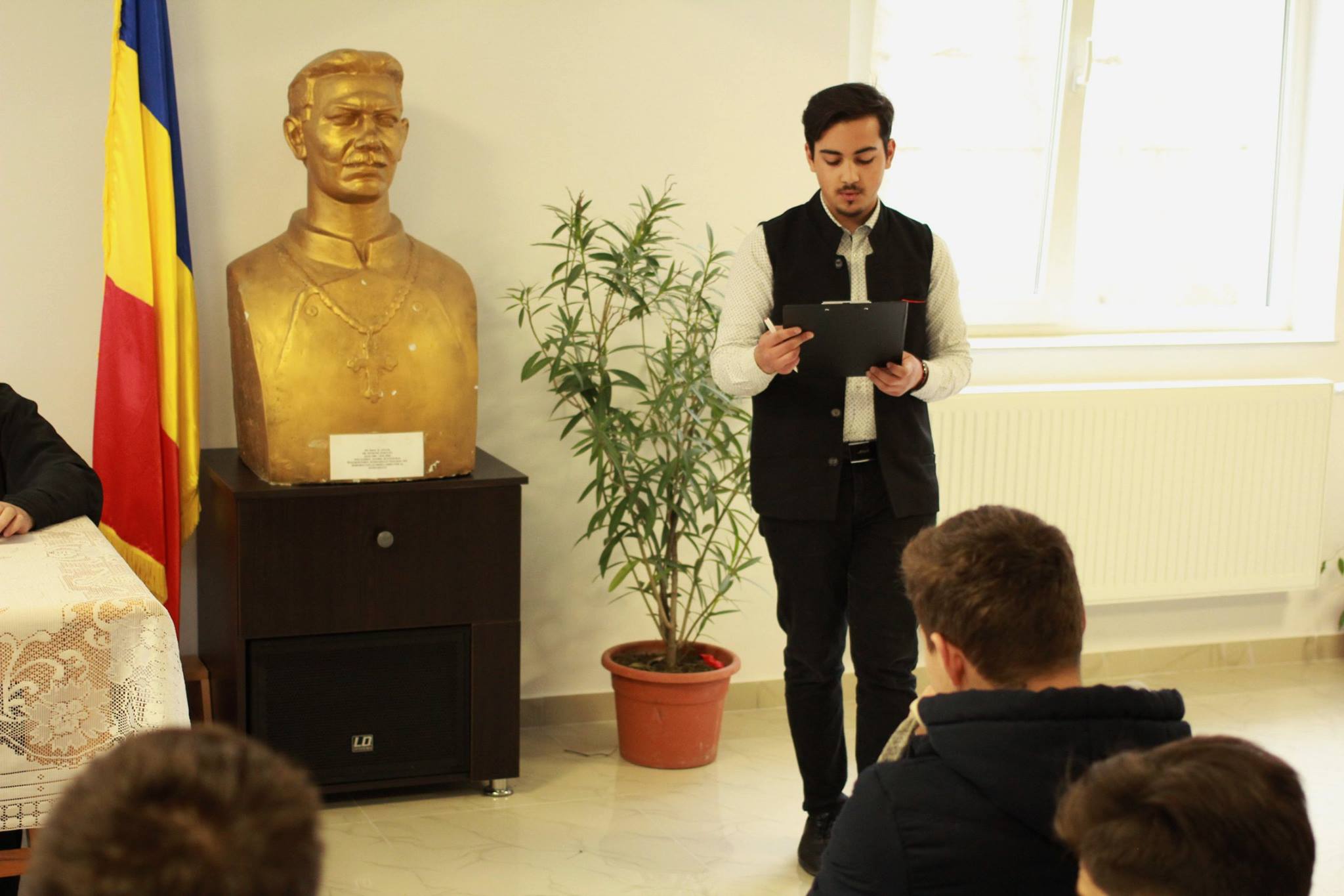 Conferinţă susţinută la Dorohoi de arhim. Mihail Daniliuc