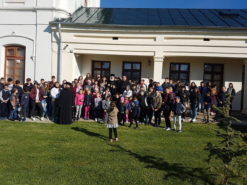 Excursii în Moldova pentru tinerii băcăuani Excursii în Moldova pentru tinerii băcăuani