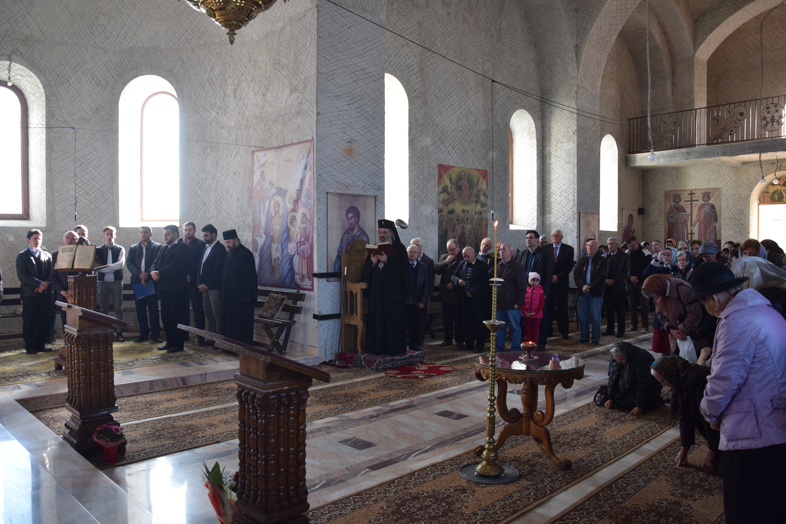 Denie arhierească la Iași: „Fără candela milosteniei aprinsă, un suflet nu poate fi fecioară”